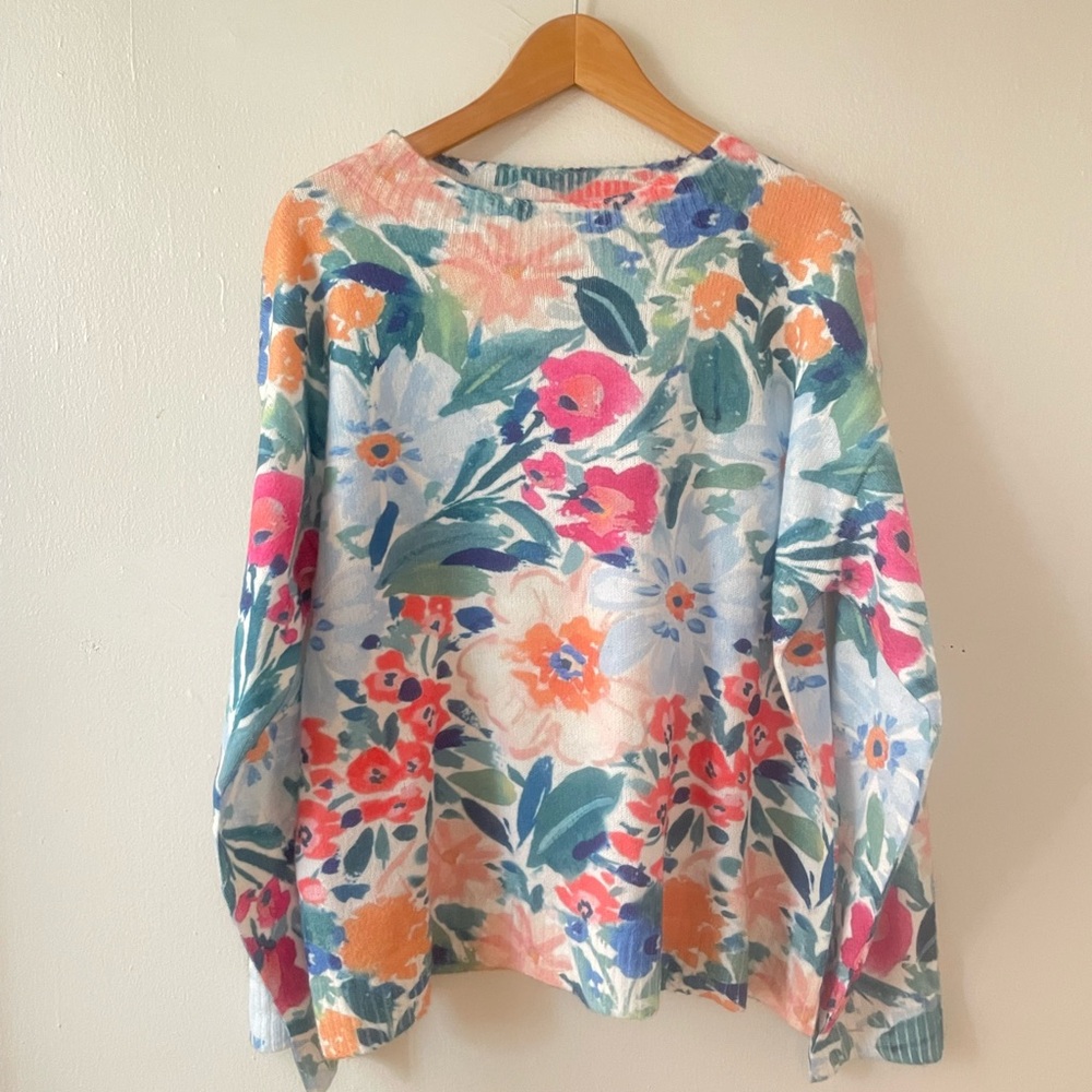 Amazon Essentials Women's Floral Crew Neck Top - Multicolor